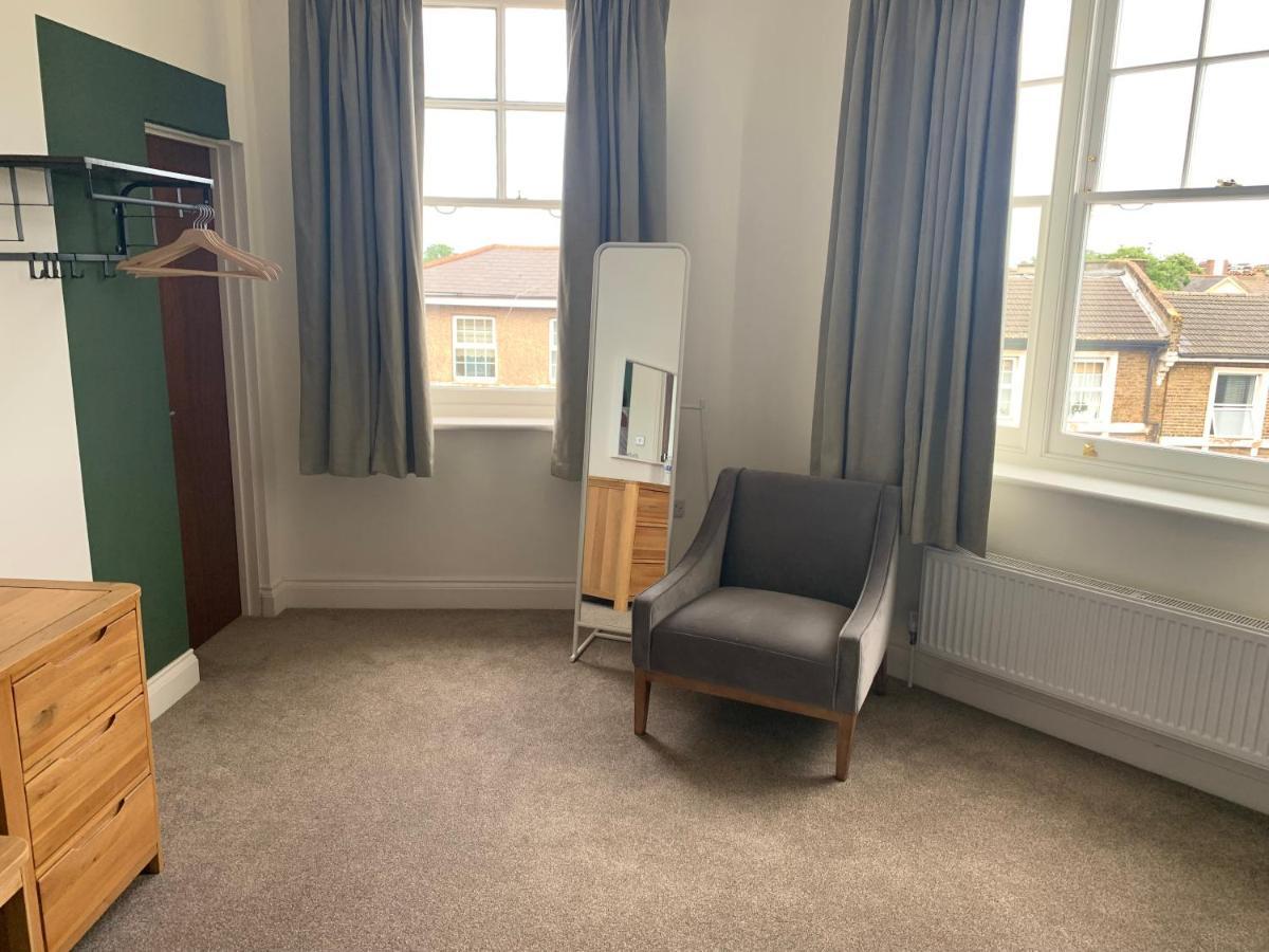 The Fox & Hounds Hotel London Bagian luar foto